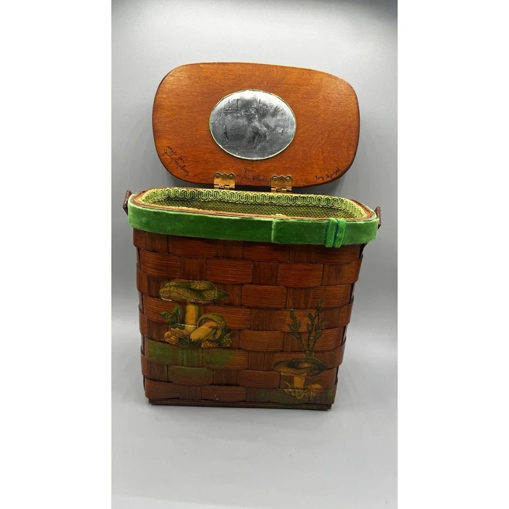 Vtg 1970's Annie Laurie Signed Hand Painted Woven Basket Purse Woodland Velvet‎